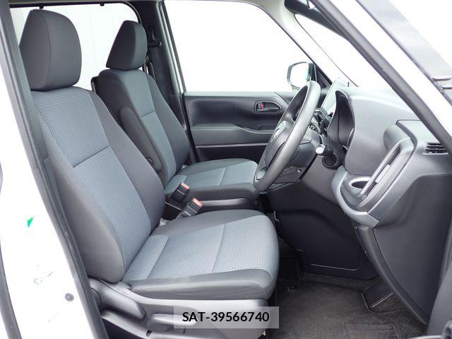 Toyota NOAH 2023-07 7726581-13