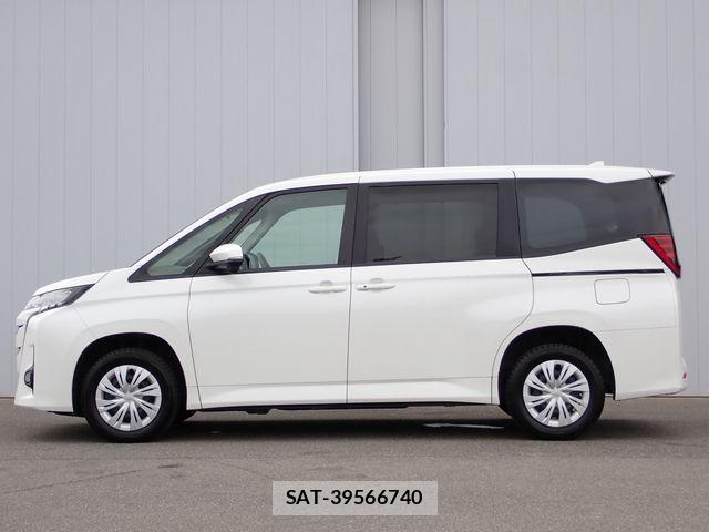 Toyota NOAH 2023-07 7726581-17