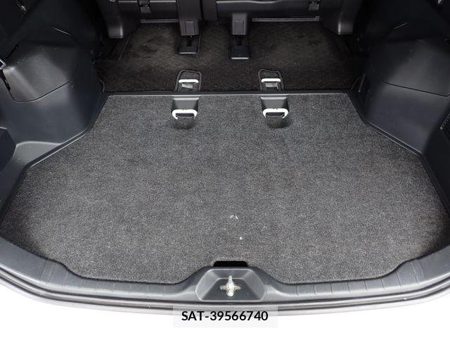 Toyota NOAH 2023-07 7726581-27