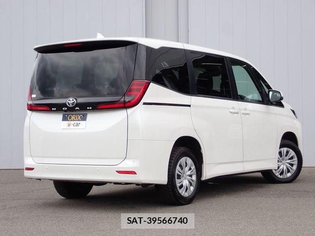 Toyota NOAH 2023-07 7726581-2