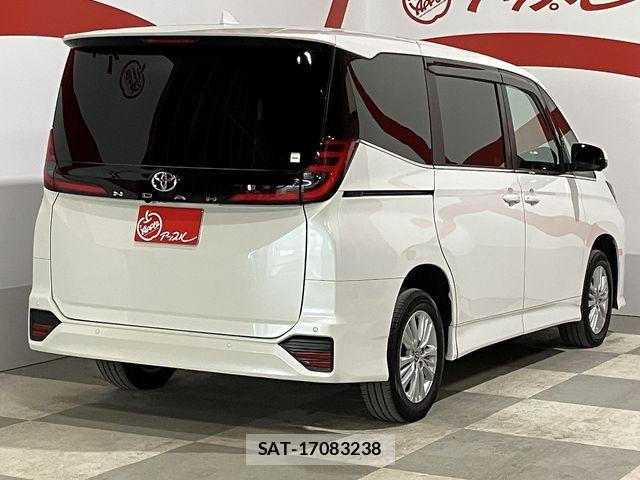 Toyota NOAH 2024-04 7726578-19