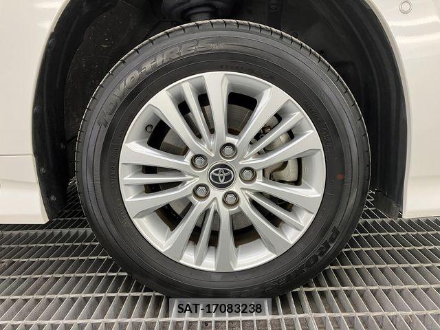 Toyota NOAH 2024-04 7726578-3