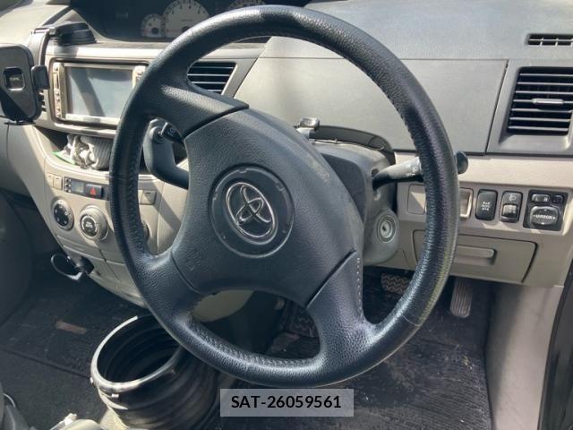 Toyota NOAH 2003-07 7726594-11