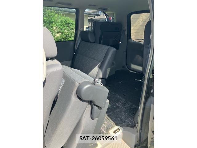 Toyota NOAH 2003-07 7726594-15