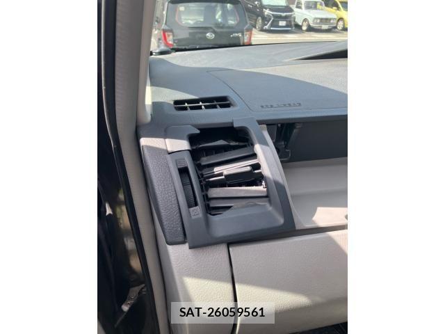 Toyota NOAH 2003-07 7726594-21