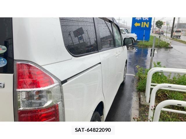 Toyota NOAH 2007-07 7726592-3