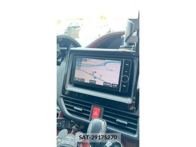 Toyota NOAH 2014-04 7726585-13