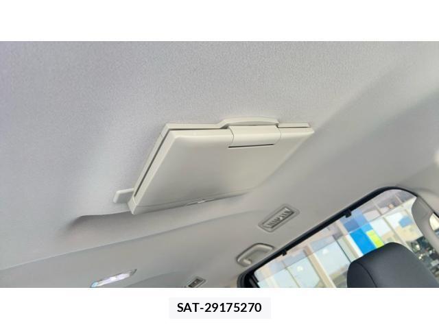 Toyota NOAH 2014-04 7726585-22