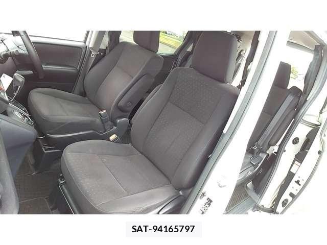 Toyota NOAH 2015-08 7726587-21