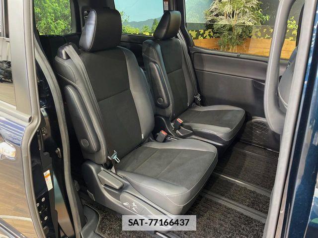 Toyota NOAH 2019-08 7726582-9