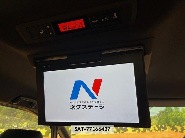 Toyota NOAH 2019-08 7726582-2