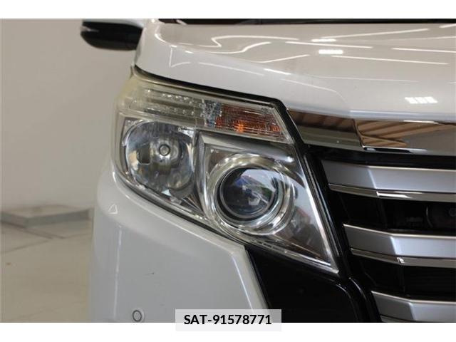 Toyota NOAH 2014-05 7787707-17