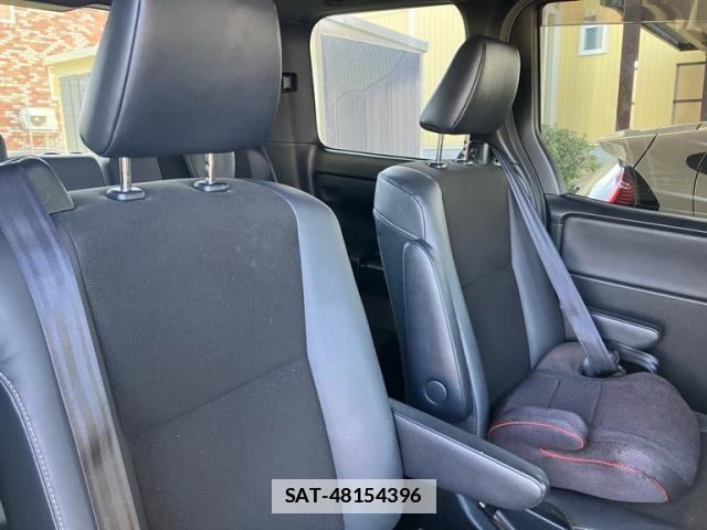 Toyota NOAH 2019-12 7787708-13