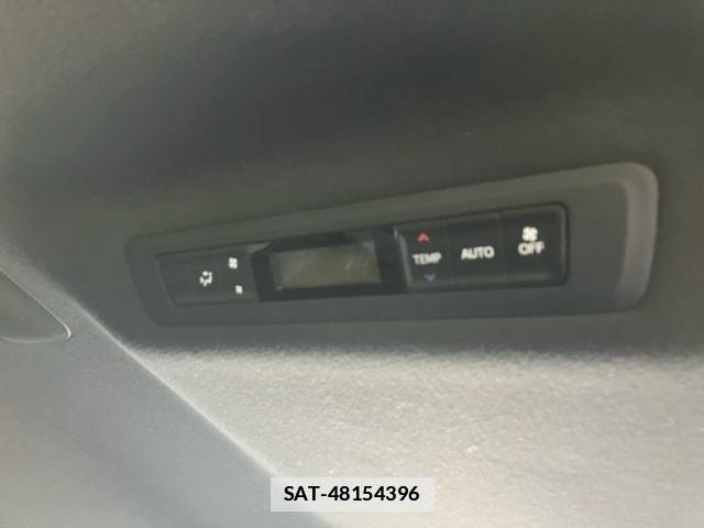 Toyota NOAH 2019-12 7787708-14