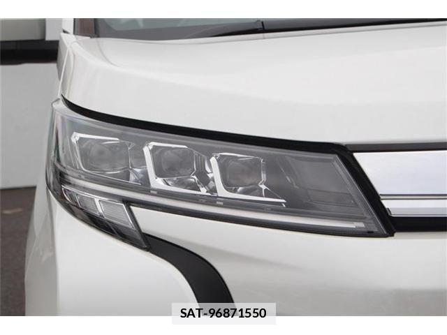 Toyota NOAH 2022-04 7787717-12