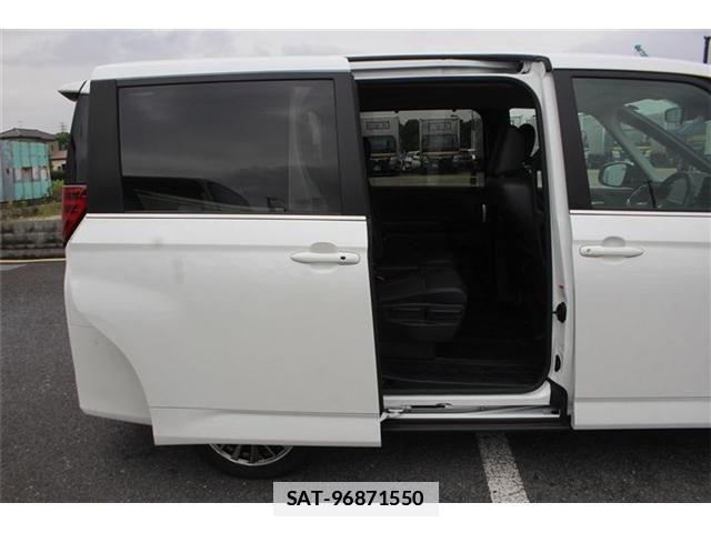 Toyota NOAH 2022-04 7787717-19