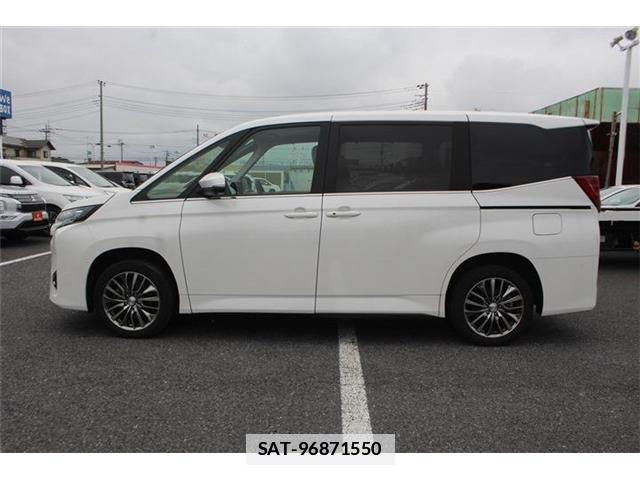 Toyota NOAH 2022-04 7787717-7