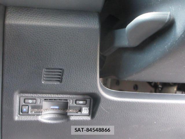 Toyota NOAH 2023-07 7787718-10