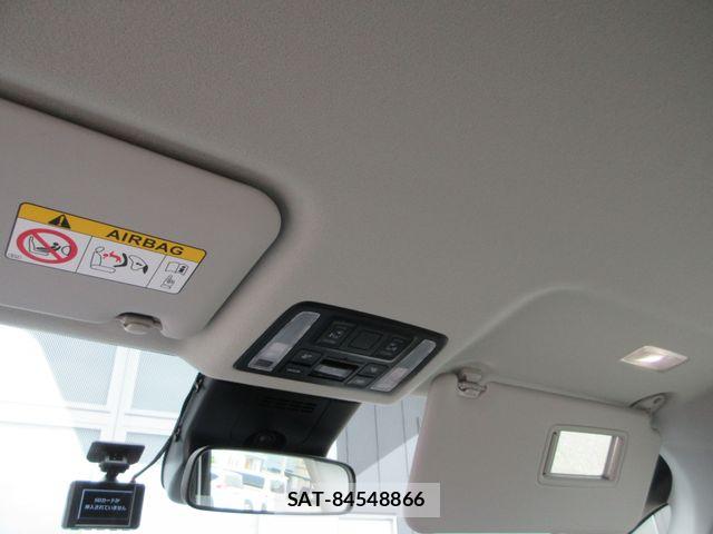 Toyota NOAH 2023-07 7787718-11