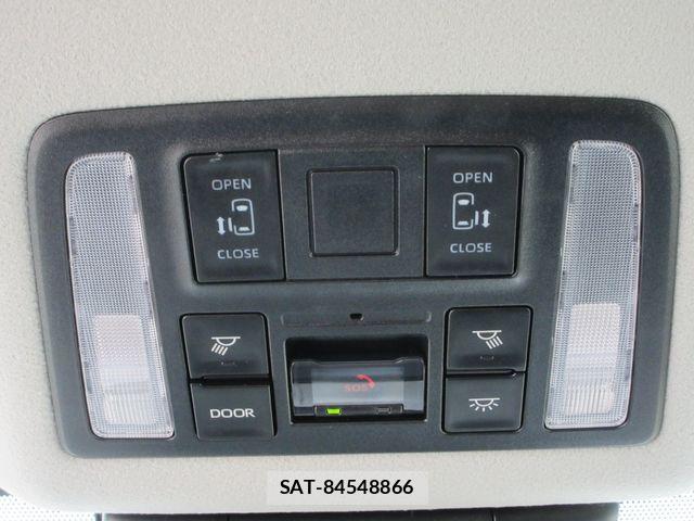 Toyota NOAH 2023-07 7787718-12