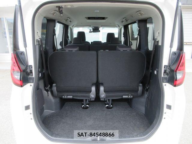 Toyota NOAH 2023-07 7787718-17