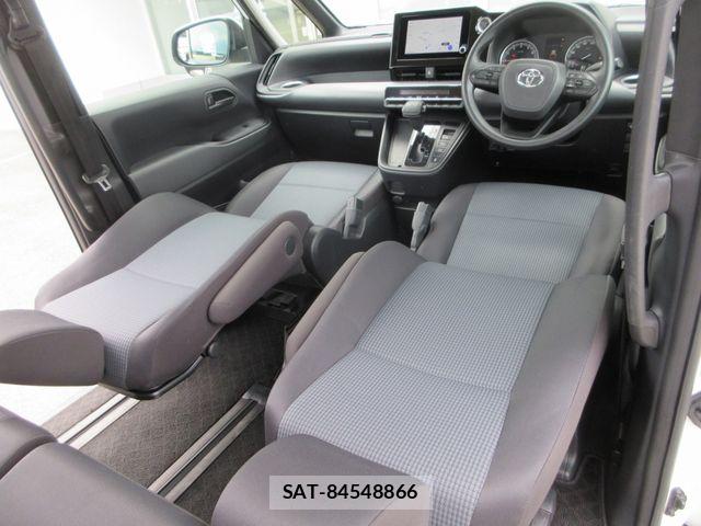 Toyota NOAH 2023-07 7787718-19