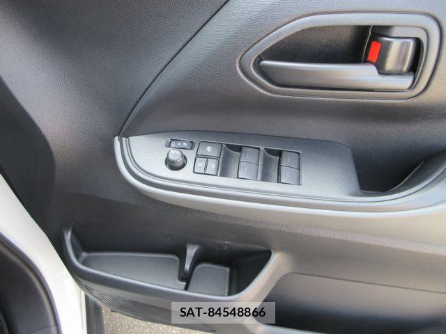 Toyota NOAH 2023-07 7787718-25