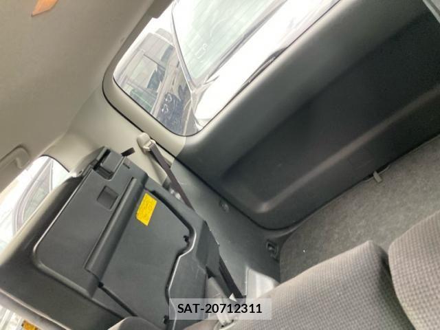 Toyota NOAH 2009-08 7787702-15