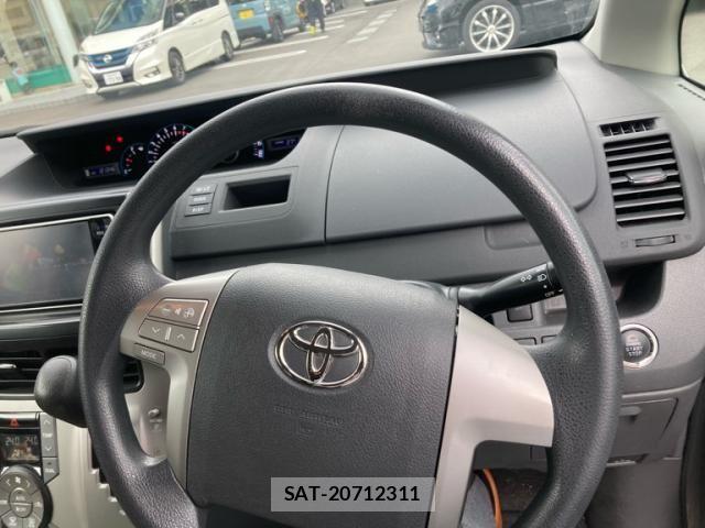 Toyota NOAH 2009-08 7787702-17