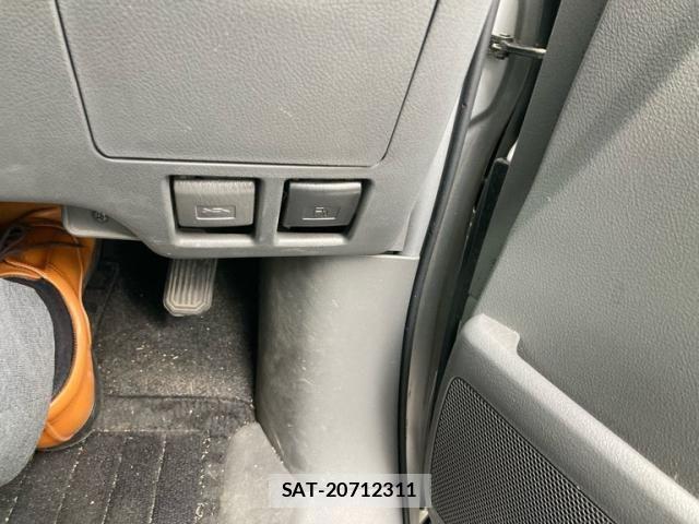 Toyota NOAH 2009-08 7787702-18