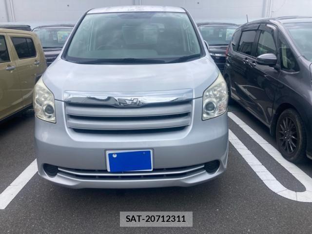Toyota NOAH 2009-08 7787702-1