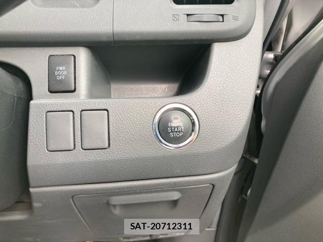 Toyota NOAH 2009-08 7787702-20
