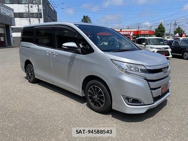 Toyota NOAH 2017-10 7787709-10