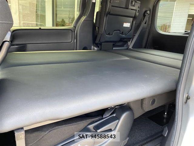Toyota NOAH 2017-10 7787709-18