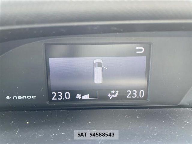Toyota NOAH 2017-10 7787709-25