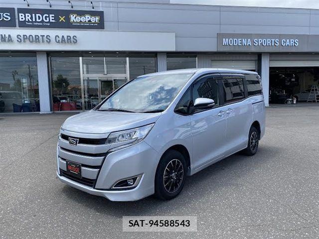 Toyota NOAH 2017-10 7787709-3