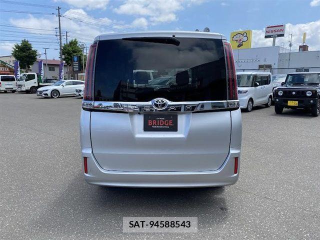 Toyota NOAH 2017-10 7787709-7