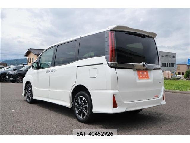 Toyota NOAH 2021-08 7878434-20