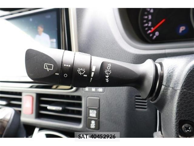 Toyota NOAH 2021-08 7878434-26