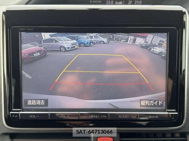 Toyota NOAH 2015-11 7878436-13