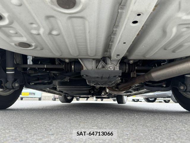 Toyota NOAH 2015-11 7878436-29