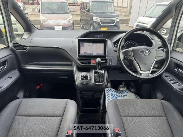 Toyota NOAH 2015-11 7878436-8