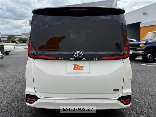 Toyota NOAH 2024-08 7878433-13