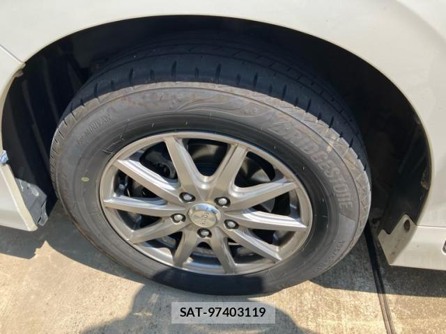 Toyota NOAH 2014-03 7903143-10