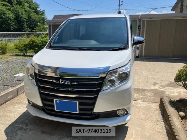 Toyota NOAH 2014-03 7903143-1
