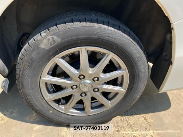 Toyota NOAH 2014-03 7903143-8