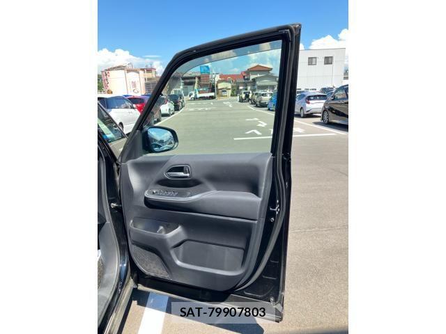 Toyota NOAH 2023-09 7980344-11