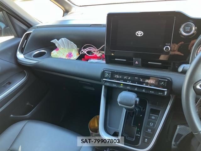 Toyota NOAH 2023-09 7980344-17