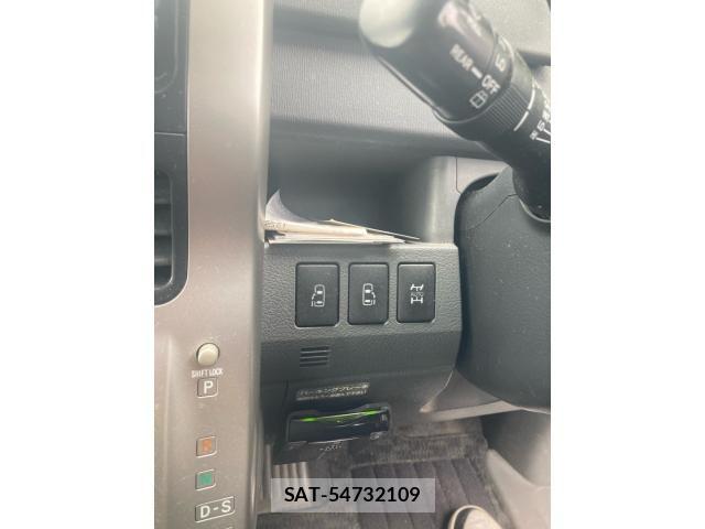 Toyota NOAH 2007-09 7980346-16