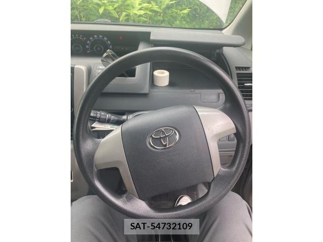 Toyota NOAH 2007-09 7980346-19